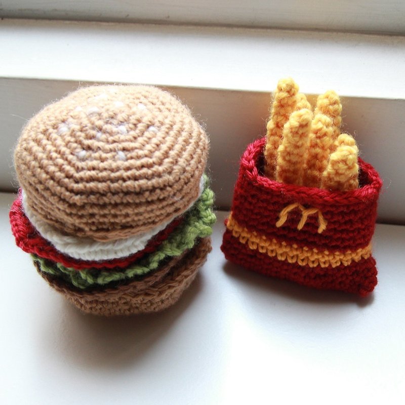 Yarn gourmet knitting toy burger and fries set toy - ของเล่นเด็ก - ไฟเบอร์อื่นๆ หลากหลายสี