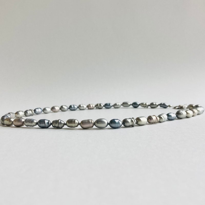 ガラスバロックmixパールオールノットミディアムネックレス/約6x10mm約50cm/パステルグレー/made in japan - 項鍊 - 玻璃 灰色