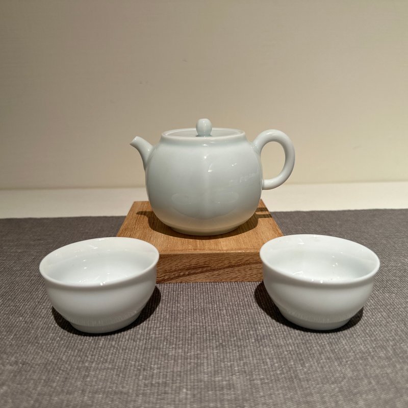 【瓷】滿福潤瓷壺(青)(一壺二杯)精緻泡茶壺 - 茶壺/茶杯/茶具 - 其他材質 透明