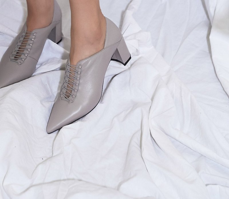 Cross string hexagonal leather chunky heel shoe ash - High Heels - Genuine Leather Gray