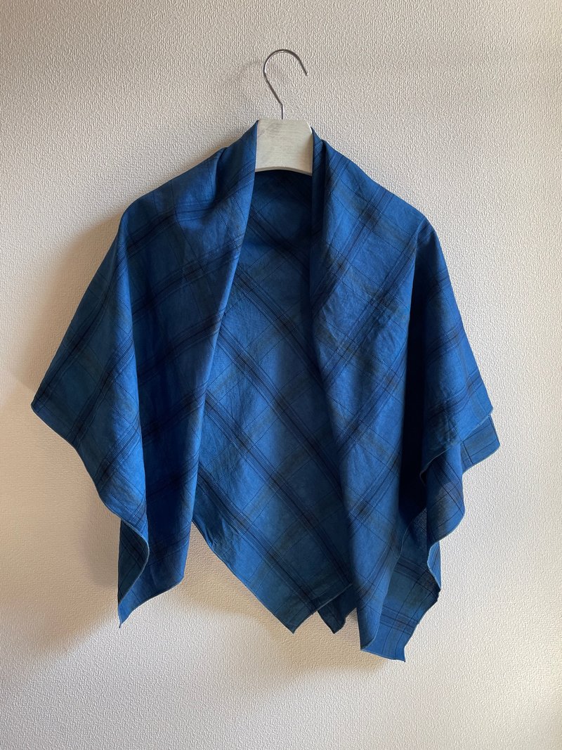 軽やかな藍染レーヨン大判チェック柄スカーフ scarf　JAPANBLUE Aizome - 圍巾/披肩 - 其他材質 藍色