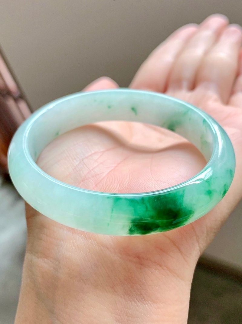 冰種 天然翡翠 緬甸 A玉 玉鐲 • 冰種飄花翡翠貴妃鐲 - 手鍊/手環 - 玉石 綠色
