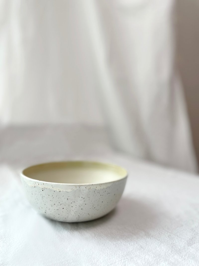 陶瓷手工 | 白點點Oreo色系陶碗 - 碗 - 陶 白色