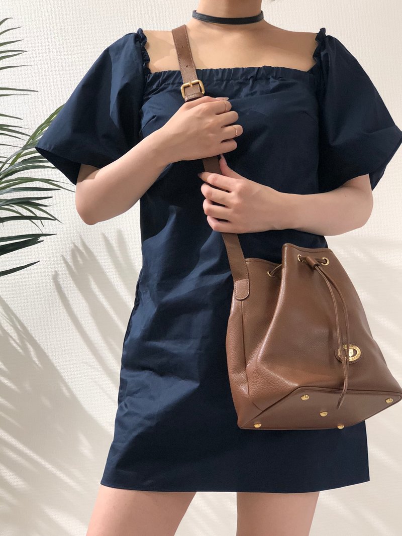 [Directly shipped from Japan, brand name used packaging] Burberrys' logo embossed leather shoulder bag Brown vintage 4wsf4i - Messenger Bags & Sling Bags - Genuine Leather Brown