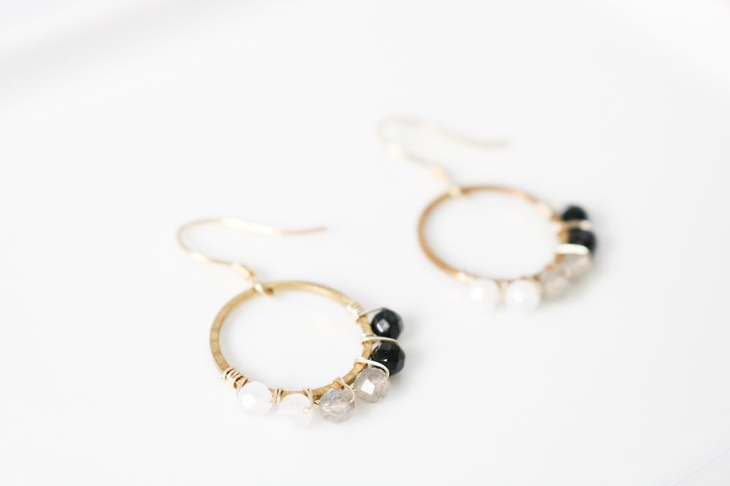 -[Black and White]-| Crystal Earrings Series - Earrings & Clip-ons - Crystal Black