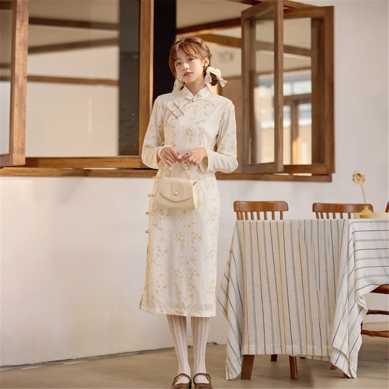 Gentle White Lace Embroidered Autumn and Winter Mid-length Slim Dress New Chinese Mid-Autumn and Spring Festival Improved Cheongsam - Qipao - Polyester White