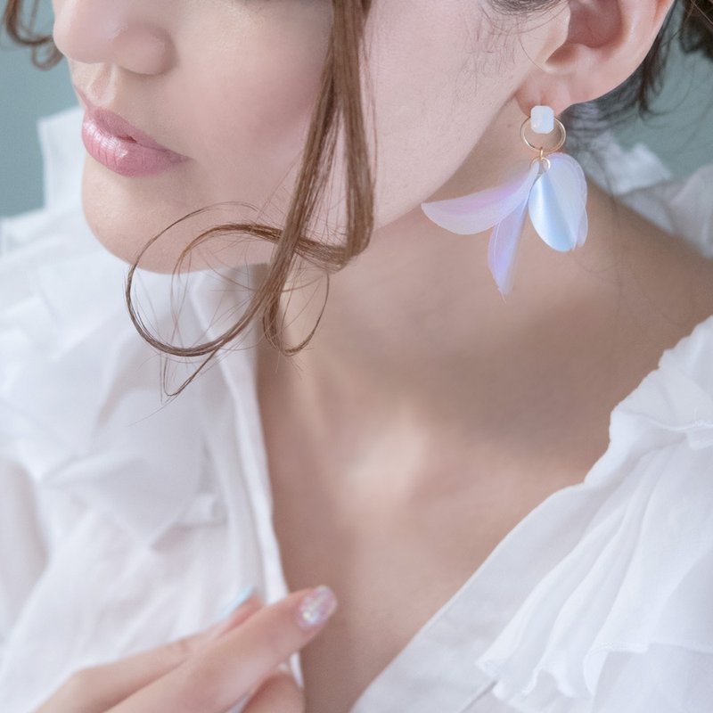 Tink || Earrings / Earrings || White - Earrings & Clip-ons - Polyester White