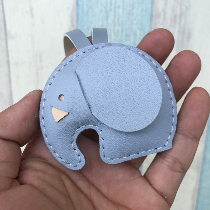 Healing small things handmade leather gray cute elephant hand-stitched charm small size - Charms - Genuine Leather Gray