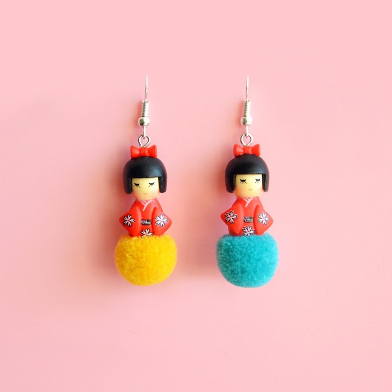 Wearing a kimono twin baby cute hit color plush ball earring ear clip - Earrings & Clip-ons - Resin Red