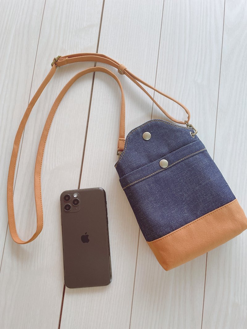japan Okayama Denim Kurashiki Canvas Bicolor Smartphone Pochette Smartphone Shoulder Smartphone Pouch Indigo x Camel - Messenger Bags & Sling Bags - Cotton & Hemp Orange