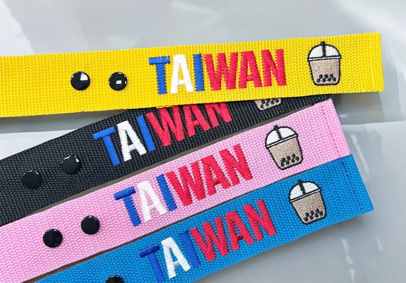 TAIWAN刺繍ストラップ／親しみやすい国だと感じさせるストラップ／タピオカミルクティー柄 - ラゲッジタグ・ネームタグ - 刺しゅう糸 