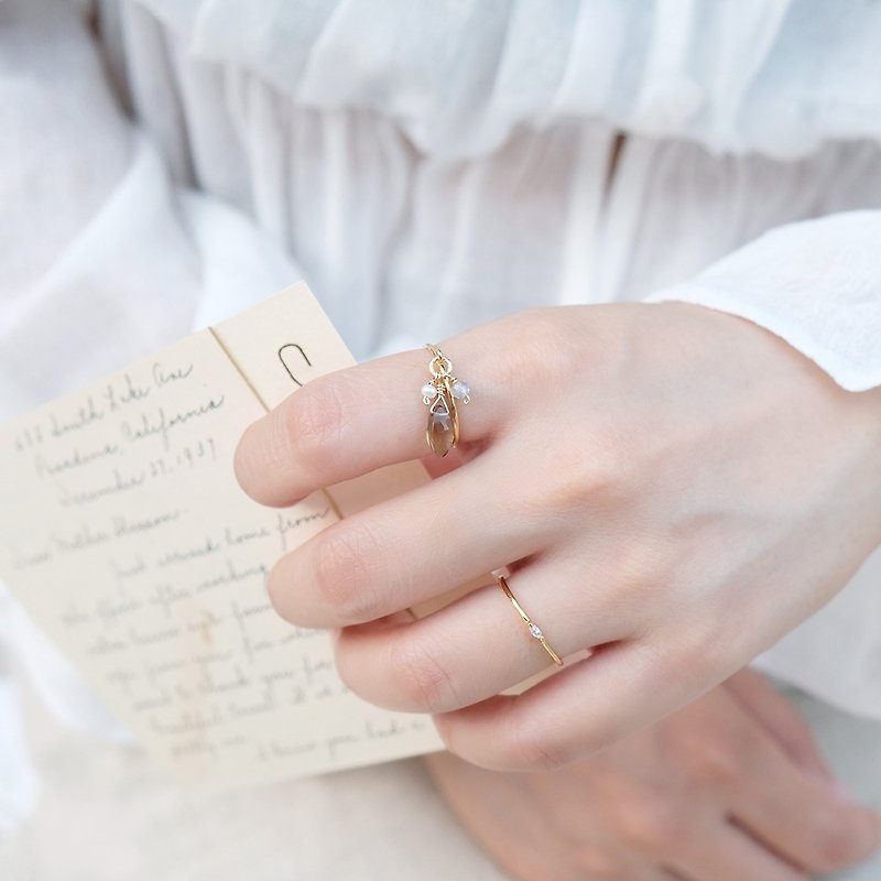 <Beau 輕珠寶>Morning Dew Petals – 14K Pack Golden Crystal Gemstone Ring Lucky Ring - แหวนทั่วไป - เครื่องประดับพลอย สีเหลือง