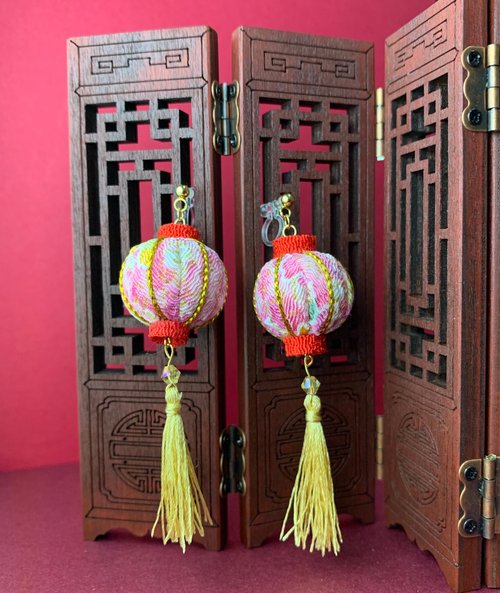 中国風提灯）和風布フラワーピアスイヤリングつまみ工工