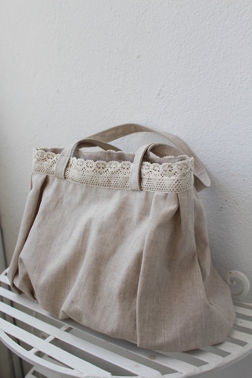 PLOVERY CECILE Classic Lace Handbag / Handmade / EB-639