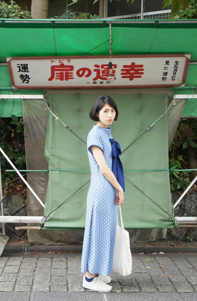 The Secret Garden『茶葉罐蝴蝶結洋裝』 - 洋裝/連身裙 - 聚酯纖維 藍色