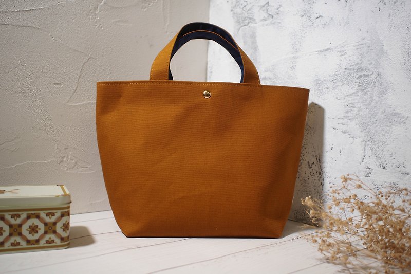 Jiajiajiu M series tote bag / canvas shoulder bag / zipper canvas bag / temperament Brown/ in pre-order - กระเป๋าถือ - ผ้าฝ้าย/ผ้าลินิน สีนำ้ตาล