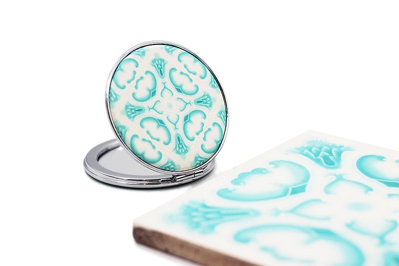 Tile small mirror---Peach Blossom Beauty - Makeup Brushes - Other Materials Blue