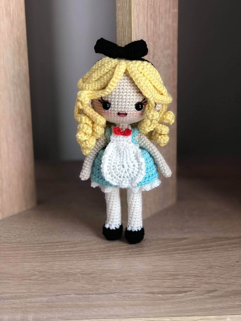 Crochet doll , Alice , Alice in wonderland , princess doll , amigurumi - 公仔/玩偶 - 其他材質 多色