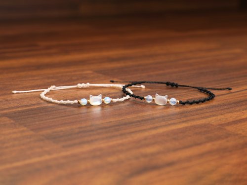 大粒オパールのマクラメブレスレット 白猫の螺鈿 Opal Onyx マクラメ 結び目 ブレスレット - ショップ