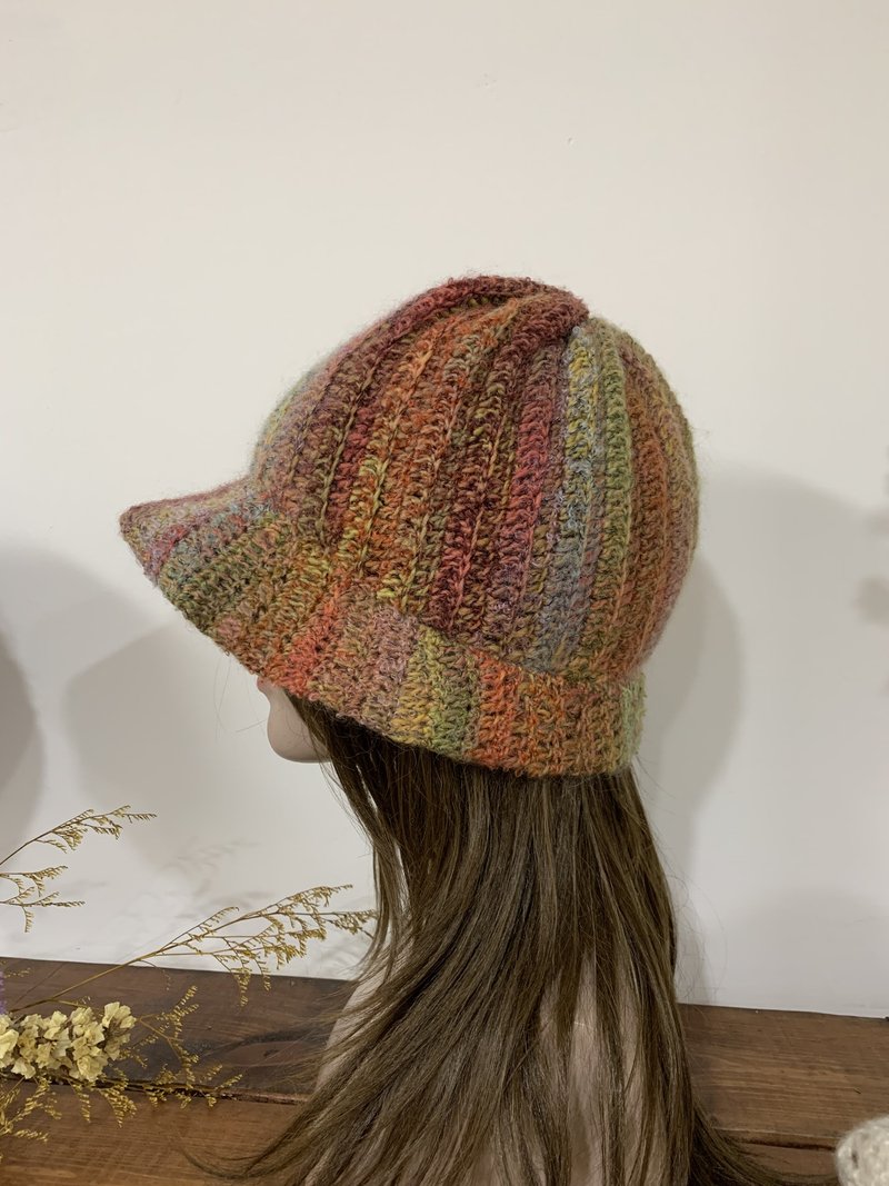 Sun hat with brim. . Shade hat. Can be used as a woolen hat for going out. - Hats & Caps - Wool 