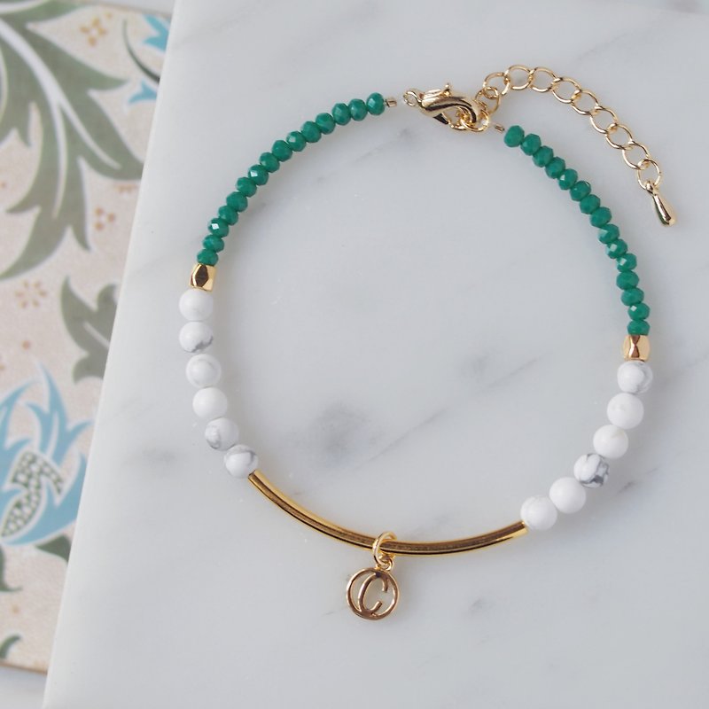 Customized English alphabet bracelet white turquoise bracelet wedding small things sister gift birthday gift - สร้อยข้อมือ - หิน สีเขียว