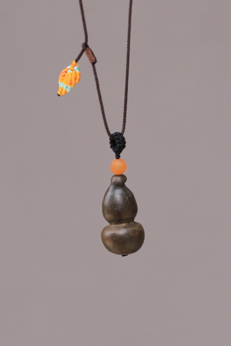 Yiranzhi original hand-made fragrance series | Ancient small ambergris gourd | Only one piece - Necklaces - Plants & Flowers 