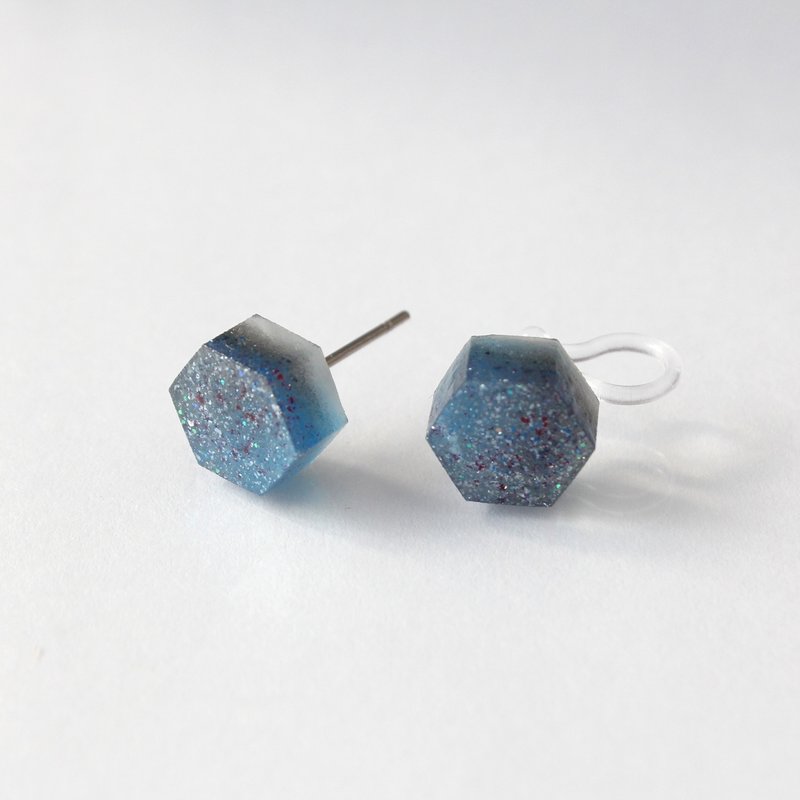 Shimmering Mist / Resin Earring - Single Stud - ต่างหู - เรซิน สีน้ำเงิน