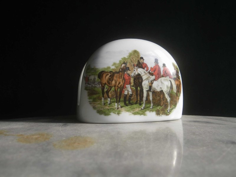 [OLD-TIME] Early European and American ceramic tissue holder letter holder - Storage - Other Materials 