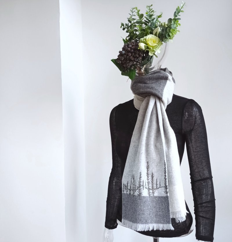 Hand embroidery pure cashmere heavy scarf - pine tree forest - Knit Scarves & Wraps - Wool Blue