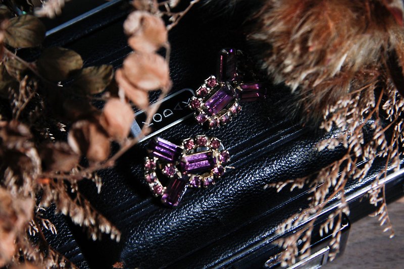 Vintage WIESNER Purple Rhinestone Clip On Earrings - Earrings & Clip-ons - Other Metals Purple