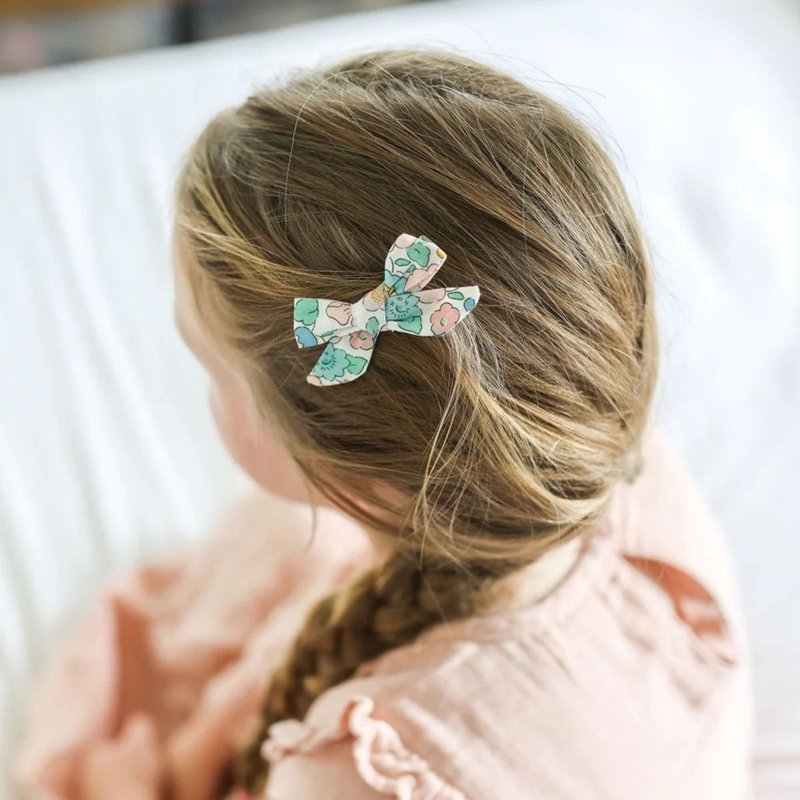 Australia Josie Joan's Handmade Bow Knot Hair Clip for Children- Sage - เครื่องประดับผม - ผ้าฝ้าย/ผ้าลินิน ขาว