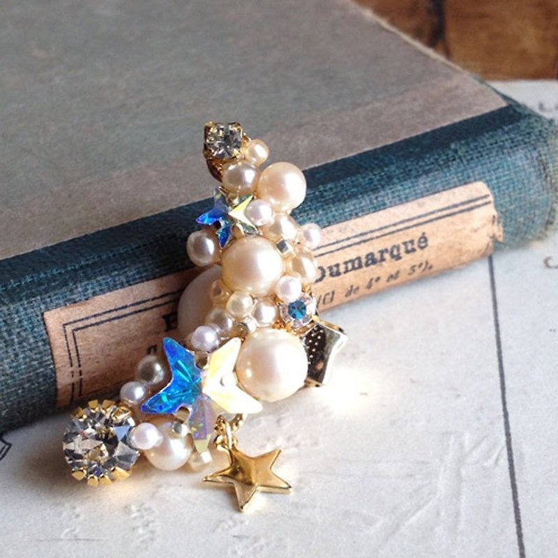 One ear earrings 213 Vintage pearl and Swarovski Star [ii-213] - ต่างหู - แก้ว 