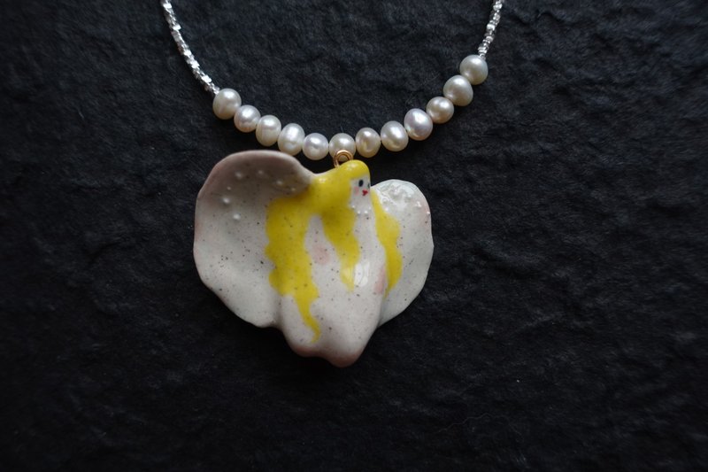 Venus Ceramic Necklace - สร้อยคอ - ดินเผา ขาว