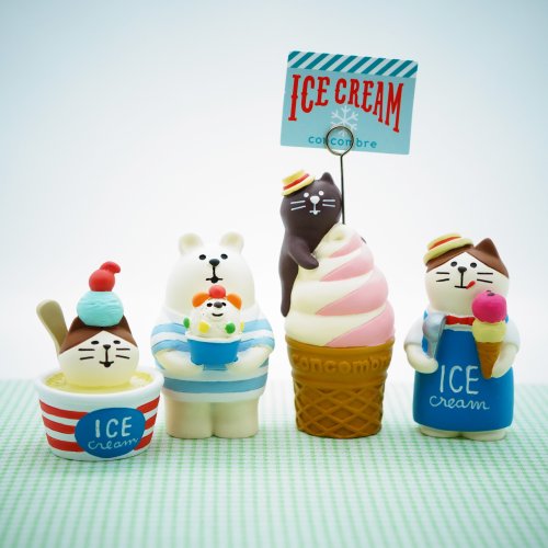 デコールコンコンブル-スノーキャットアイスクリームショップ