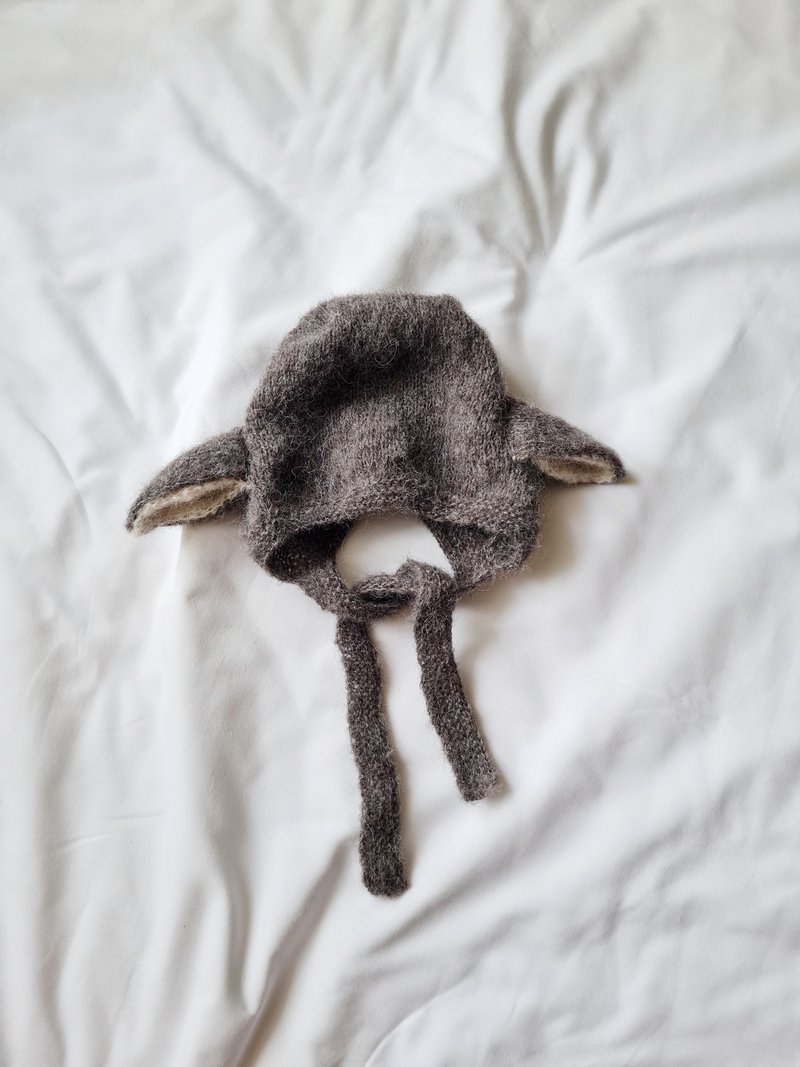 Sheep hat, lamb hat, baby hat, knitted hat, hat with ears - 帽子 - 木頭 白色