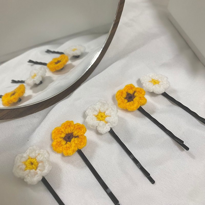 Sunflower flower crocheted Japanese word clip hairpin