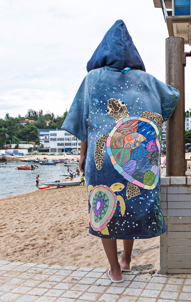 sea turtle cloak towel - ชุดกีฬาผู้หญิง - ไฟเบอร์อื่นๆ สีน้ำเงิน