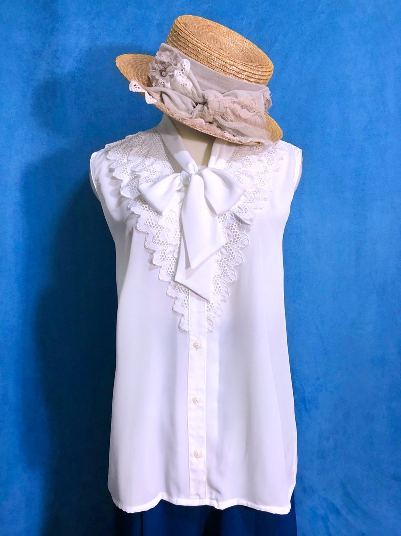 領結三層刺繡無袖古著襯衫/ 國外帶回 VINTAGE - 女襯衫 - 聚酯纖維 白色
