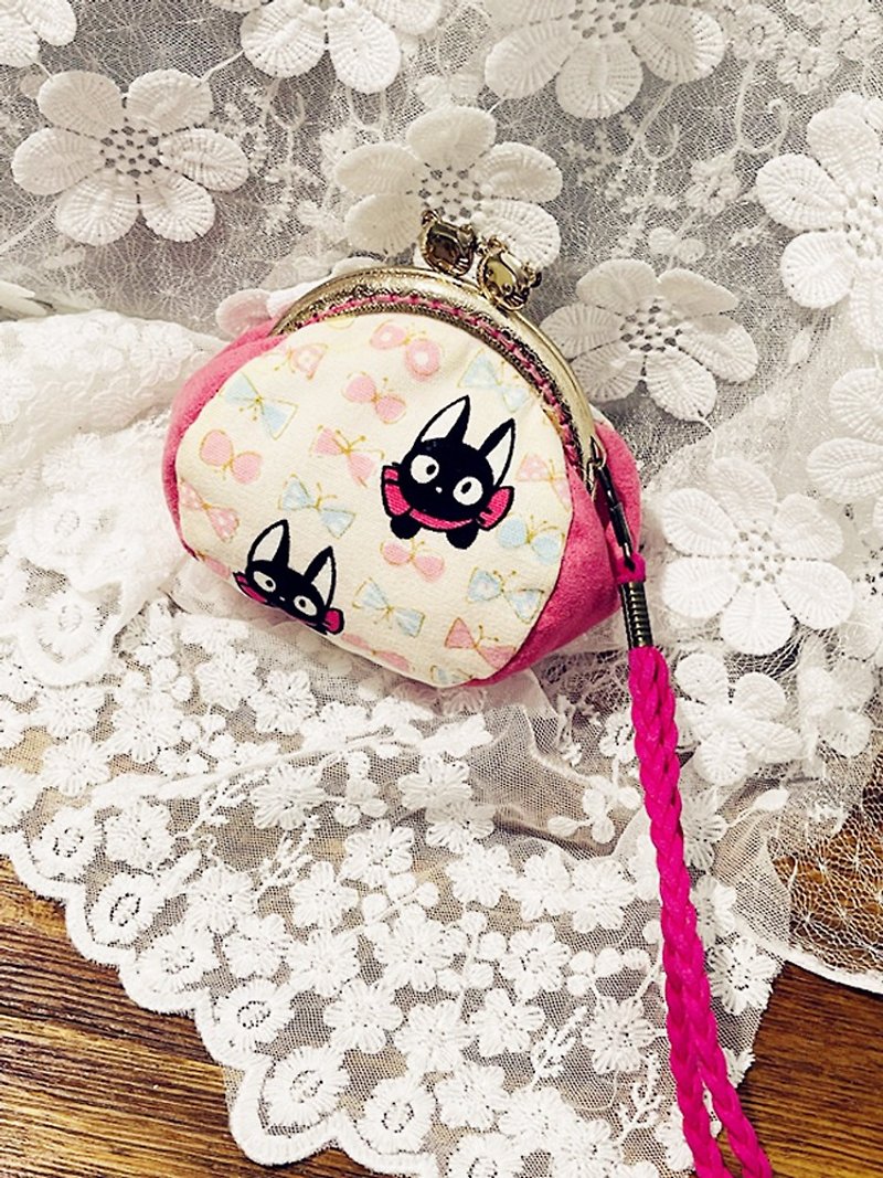 Sunlight Alley's warm hand-made cute little black cat three-dimensional kiss lock bag, coin purse, storage bag - กระเป๋าใส่เหรียญ - ผ้าฝ้าย/ผ้าลินิน 