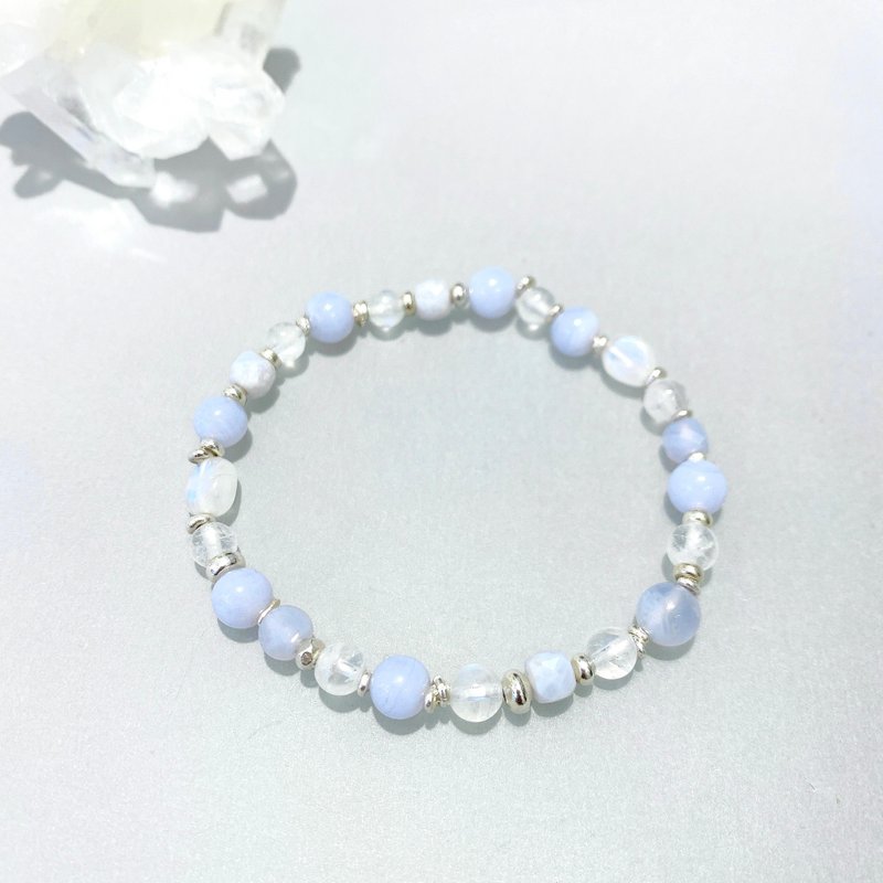 Ops Blue Lace Agate bracelet-藍紋瑪瑙/療癒/紓壓/藍紫/月光石 - 手鍊/手環 - 寶石 藍色