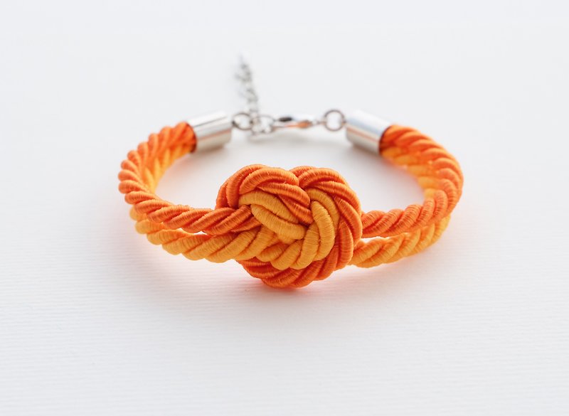 Heart knot rope bracelet in tangerine and sunburst - 手鍊/手鐲 - 其他材質 橘色
