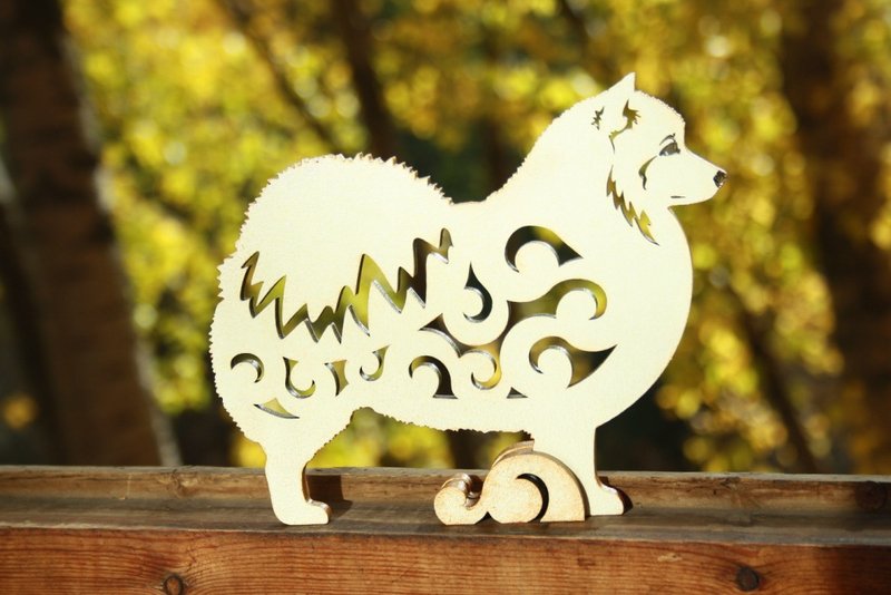 Statuette Japanese Spitz dog, figurine made of wood - ของวางตกแต่ง - ไม้ 