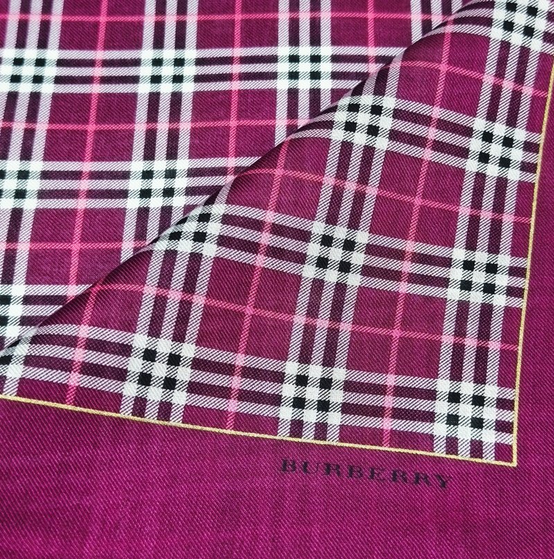 Burberry Vintage Handkerchief Pocket Square Red Check 19.5 x 19.5 inches. - 手帕 - 棉．麻 紅色