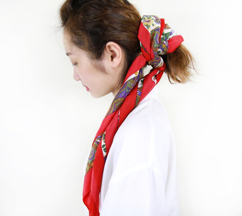 Back to Green::古典絲巾 方形花園 vintage scarf (SC-25) - 絲巾 - 絲．絹 