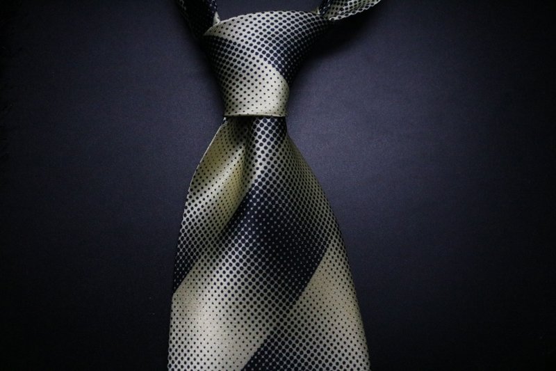 大格紋真絲領帶/紳士商務風necktie - 領帶/領帶夾 - 絲．絹 多色