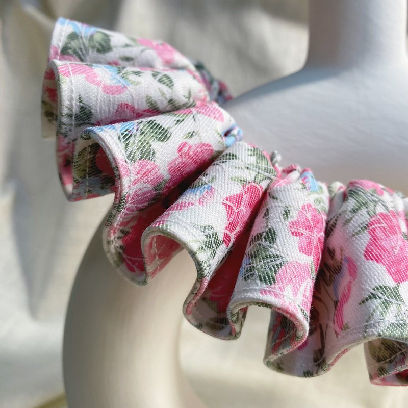 發裁手作。Facai Handmade 毛孩小丑領領巾_類蕾絲粉紅花花 - 項圈/牽繩 - 棉．麻 粉紅色