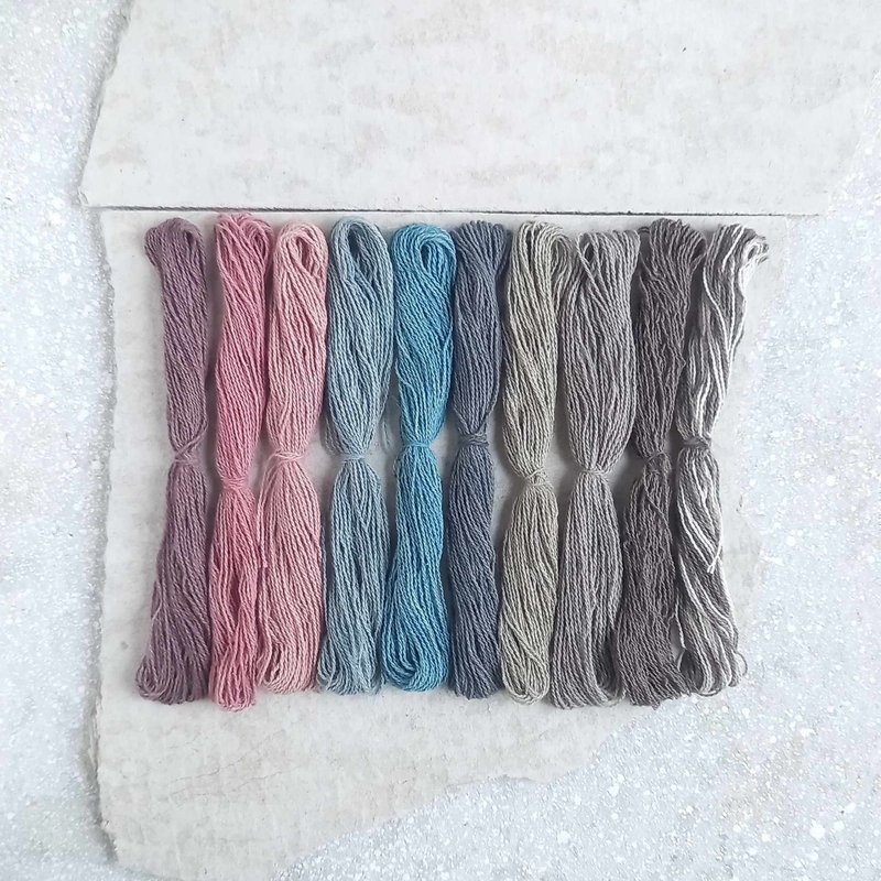 Earth & Nuance Colors 12m x 10 colors / Plant-dyed cotton thread, thickness 0.7mm / Embroidery thread, Sashiko thread, Cross stitch, Wrapping / Neutral colors - Knitting, Embroidery, Felted Wool & Sewing - Cotton & Hemp Multicolor