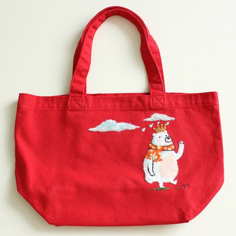 Bear King wool felt embroidery canvas tote bag, Polar Bear - Wearable art - กระเป๋าถือ - ผ้าฝ้าย/ผ้าลินิน สีแดง