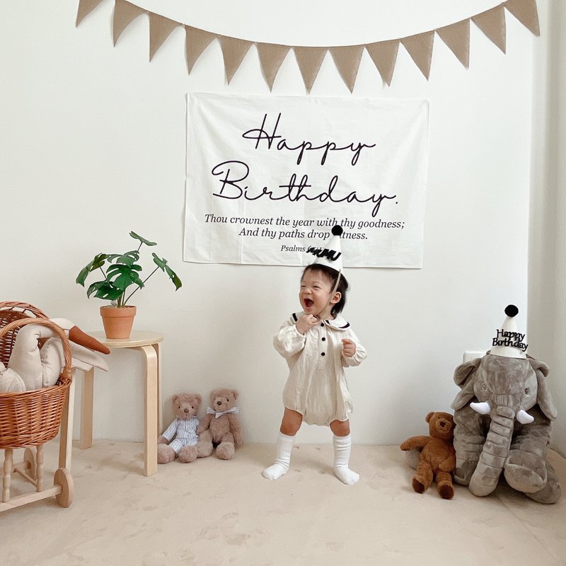 JIN CHA GOD【棉麻質感掛布】HappyBirthday你以恩典為年歲的冠冕 - 海報/掛畫/掛布 - 棉．麻 白色