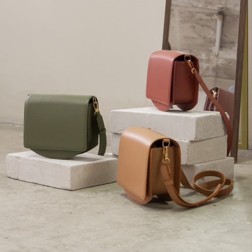 キティ ショルダー モスグリーン 1999年 バッグ　ミリタリー アーミー 財布 500x0.jpg